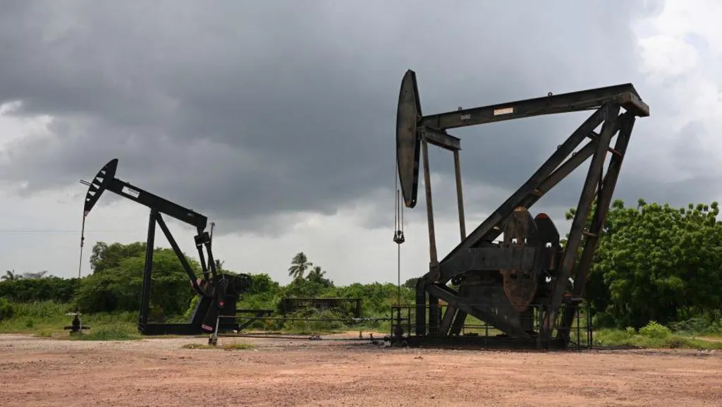 Trump e as Tarifas sobre Importações de Petróleo