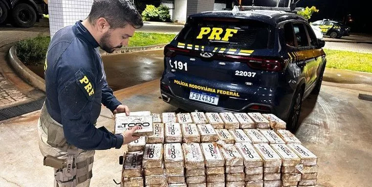 PRF apreende 233 kg de cocaína em São José do Rio Preto
