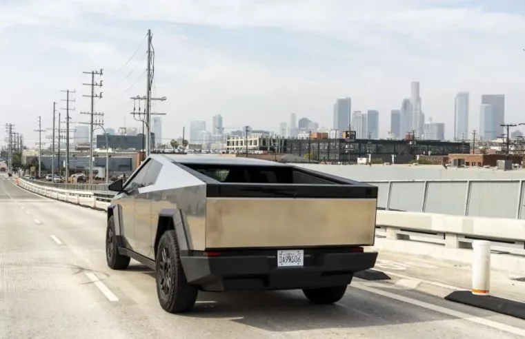 Recall de Cybertruck: Tesla Enfrenta Desafios e Queda de Vendas