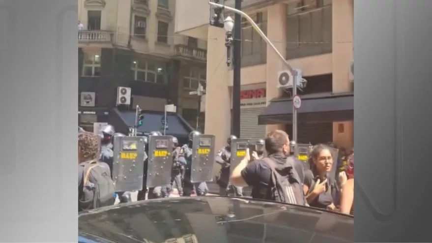 Conflito em SP: Protesto contra privatização termina em violência
