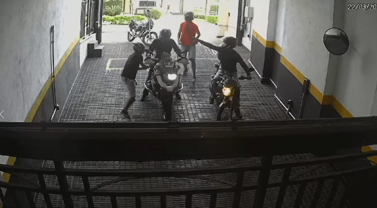 Roubo de moto de luxo em Santo Amaro choca São Paulo