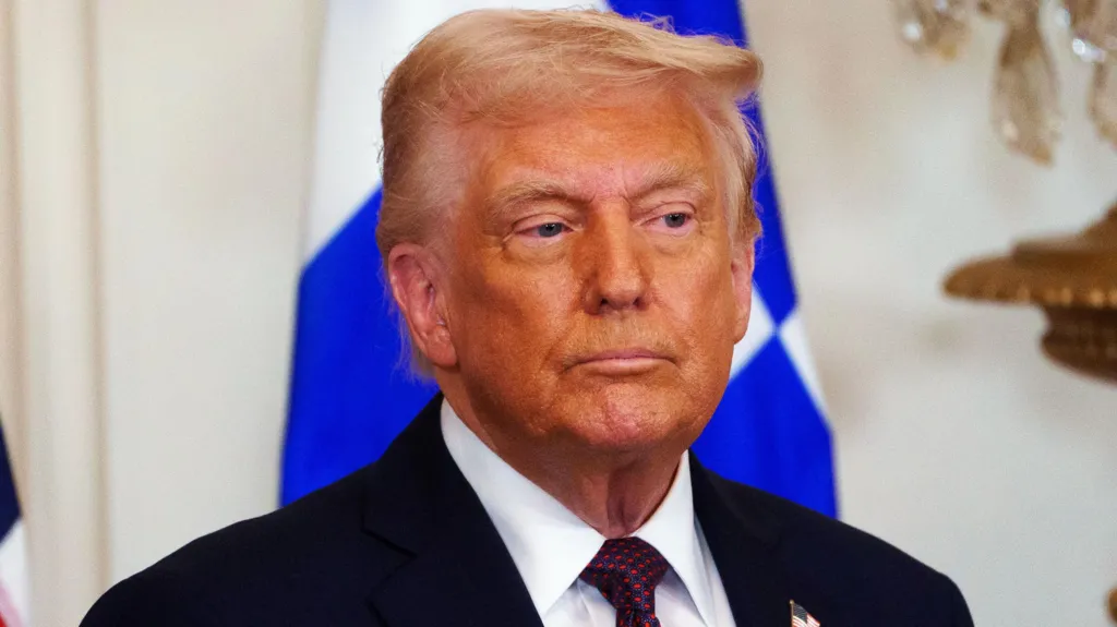 Trump Foca na Indústria Farmacêutica Irlandesa com Novas Tarifas