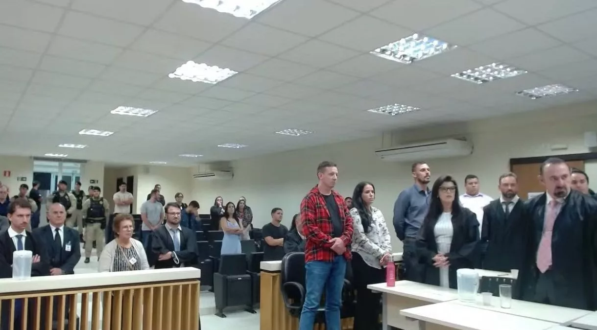Condenação de Neonazistas em Campina Grande: Justiça Tardia