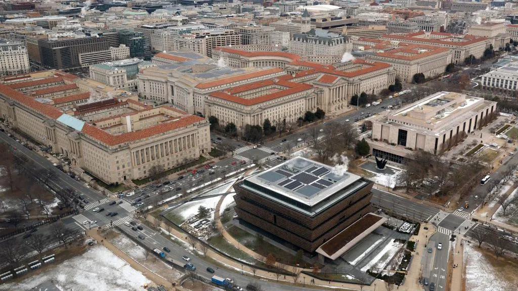 Ordem de Trump Afeta Museu Smithsonian e Cultura Americana