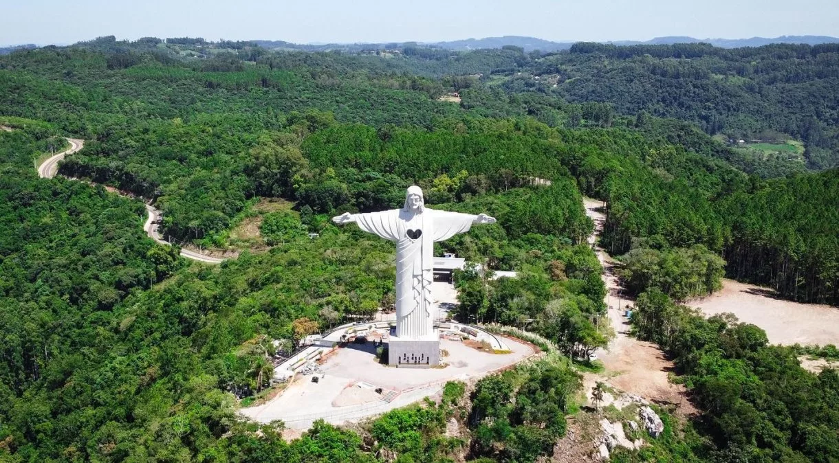 Cristo Protetor: A Maior Estátua do Brasil em Encantado