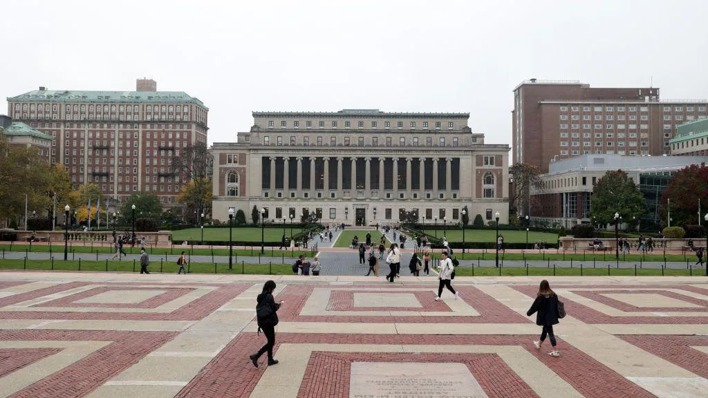 Columbia University enfrenta mudanças após corte de US$ 400 milhões