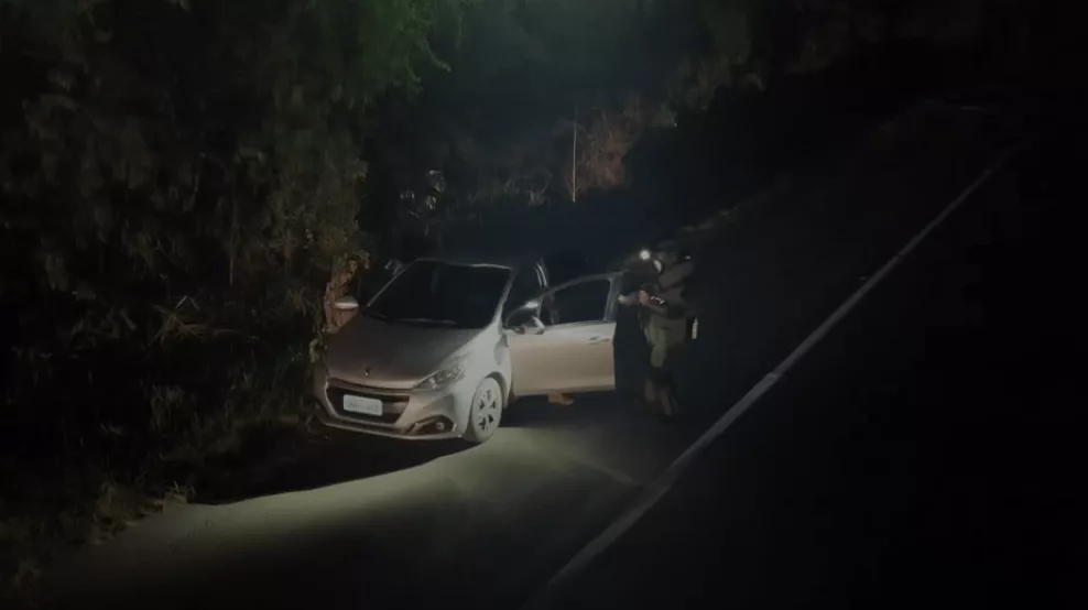Polícia Militar desarma homem com explosivos em Piedade
