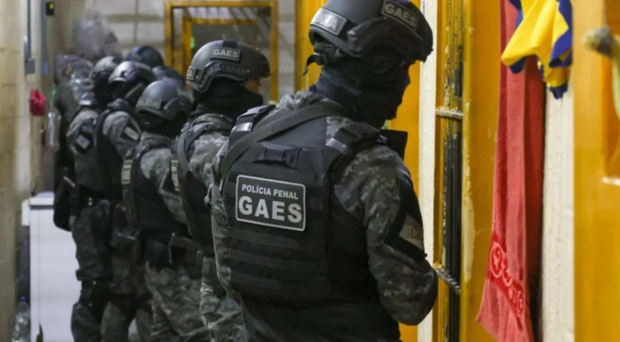 Operação Mute: Milhares de Celulares Apreendidos em Presídios