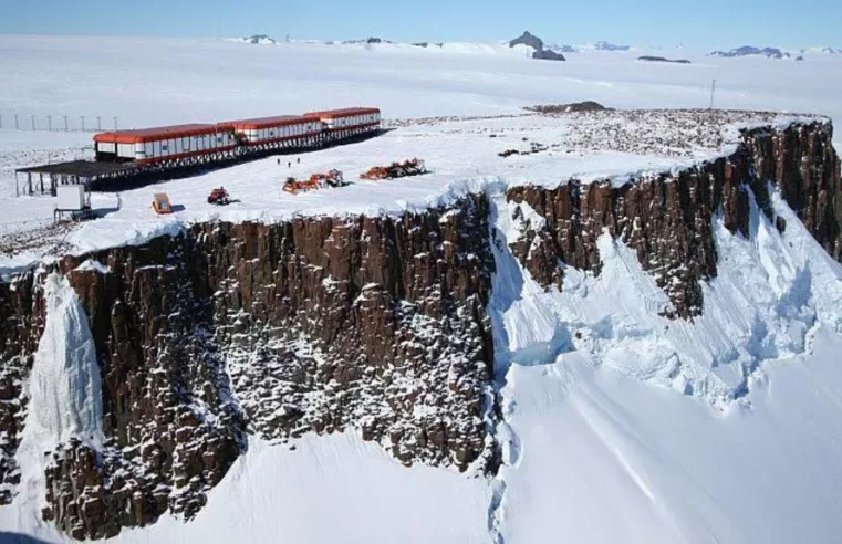 Tensão na Antártica: Cientistas em conflito e pedidos de resgate
