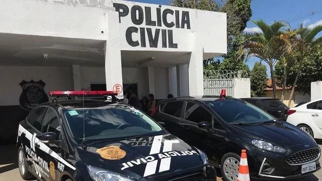 Cantora sofre violência sexual após show em Goiás