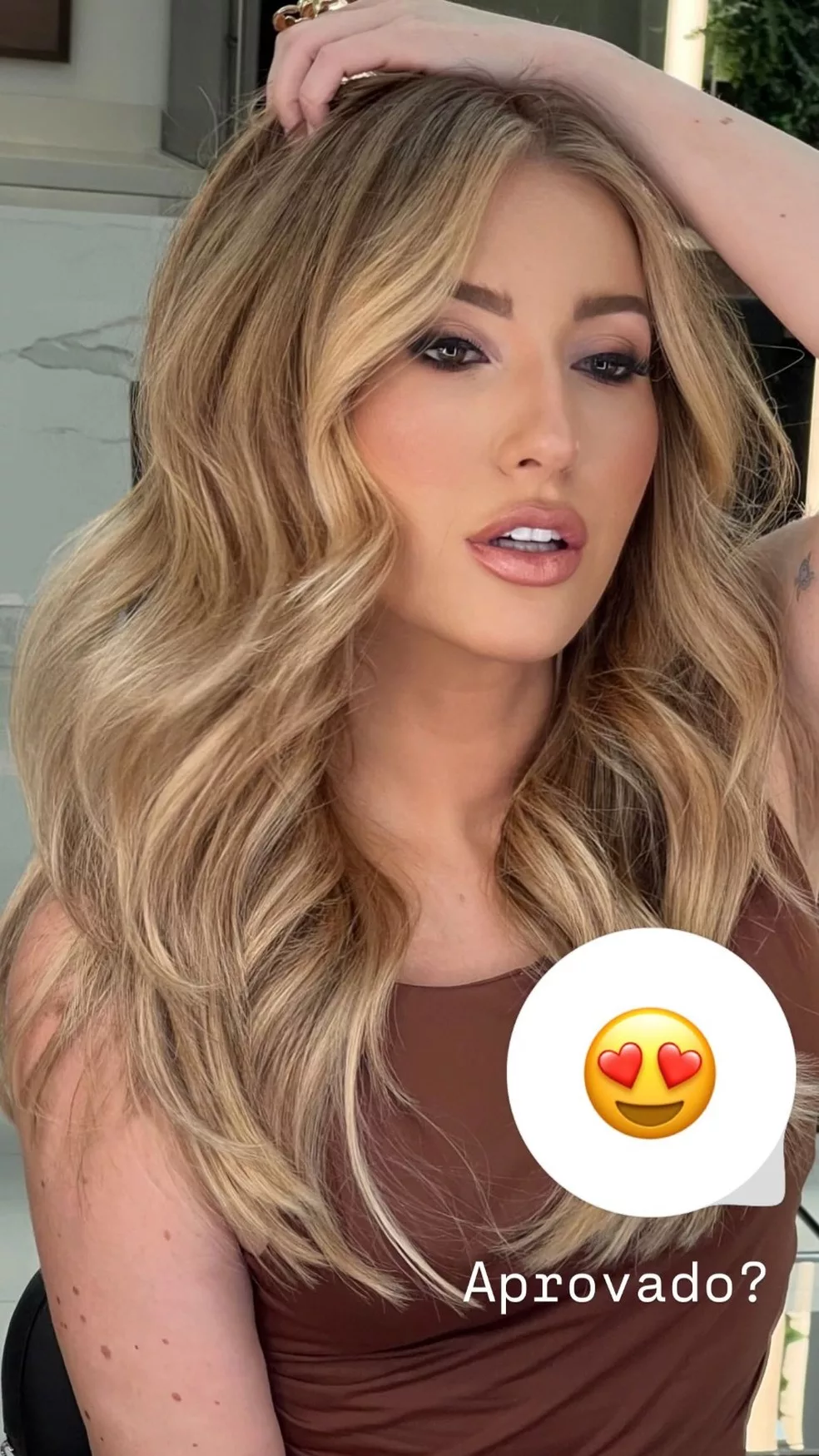 Amanda Meirelles Transforma Visual e Marca Novo Capítulo
