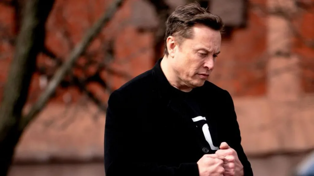 Vendas da Tesla caem e turbulências cercam Elon Musk