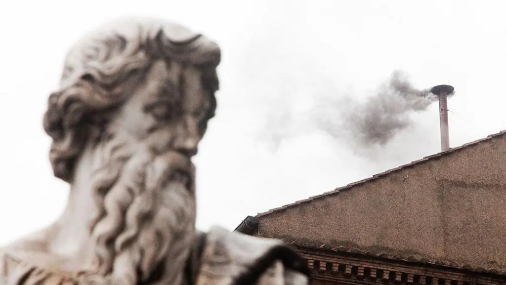 Conclave Secreto: Eleição do Novo Papa Começa em Maio
