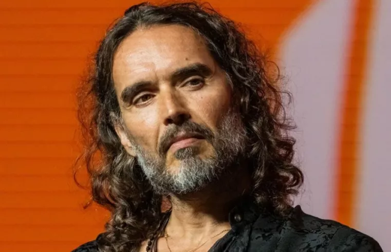 Russell Brand: Acusações de Crimes Sexuais e Repercussão