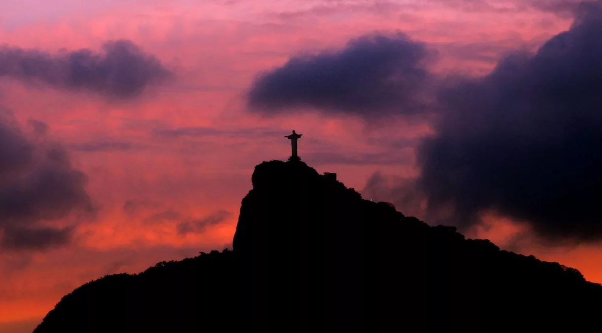 Previsão do Tempo: Chuvas e Calor no Rio Hoje