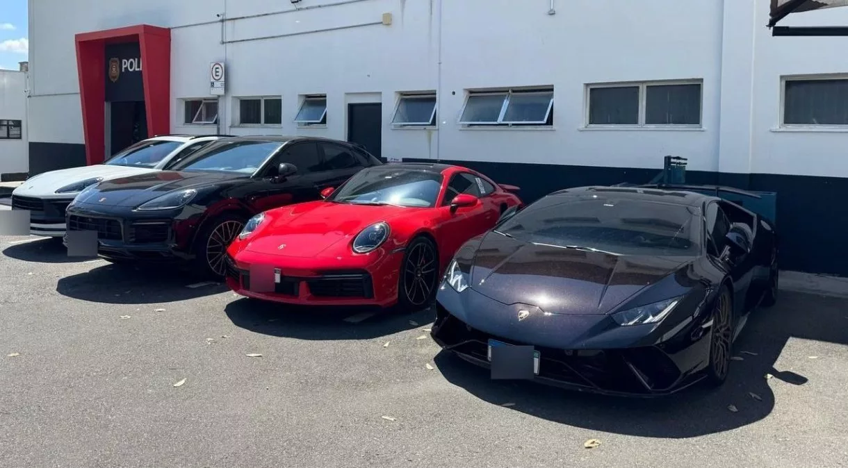 Operação Pit Stop: Polícia Civil apreende veículos de luxo