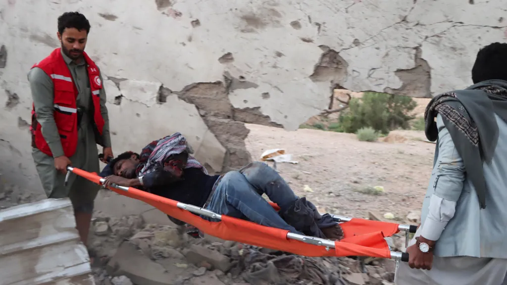 Ataque Aéreo dos EUA no Iémen: Migrantes Afetados e Crise Humanitária