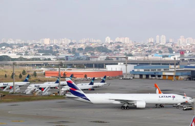 Quatro crianças invadem pista do Aeroporto de Guarulhos