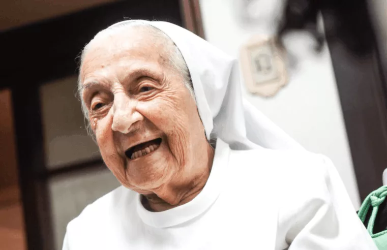 Despedida da Freira Inah: Longevidade e Inspiração