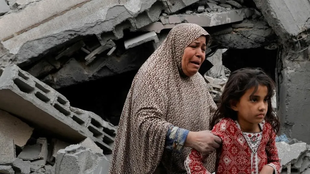 Conflito em Gaza: Aumento de Ataques e Crise Humanitária