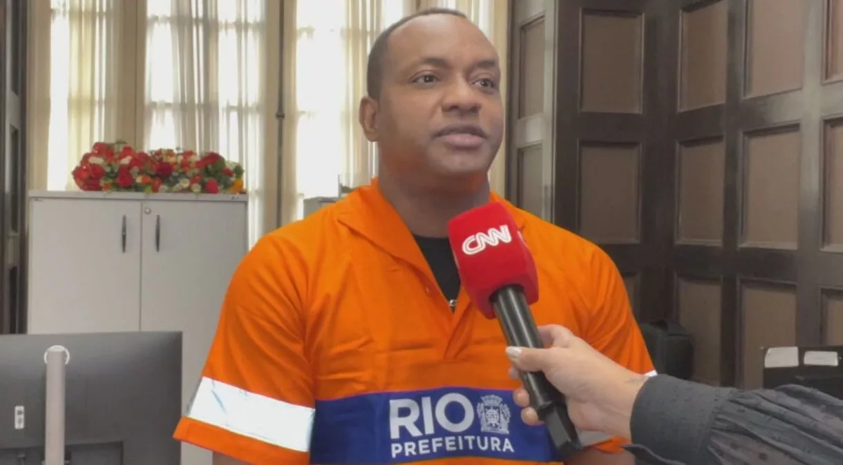 Homenagem a Gari que Salvou Bebê no Lixo