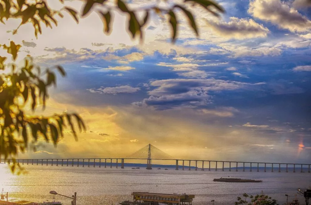 Ponte Rio Negro: MP investiga risco de desabamento