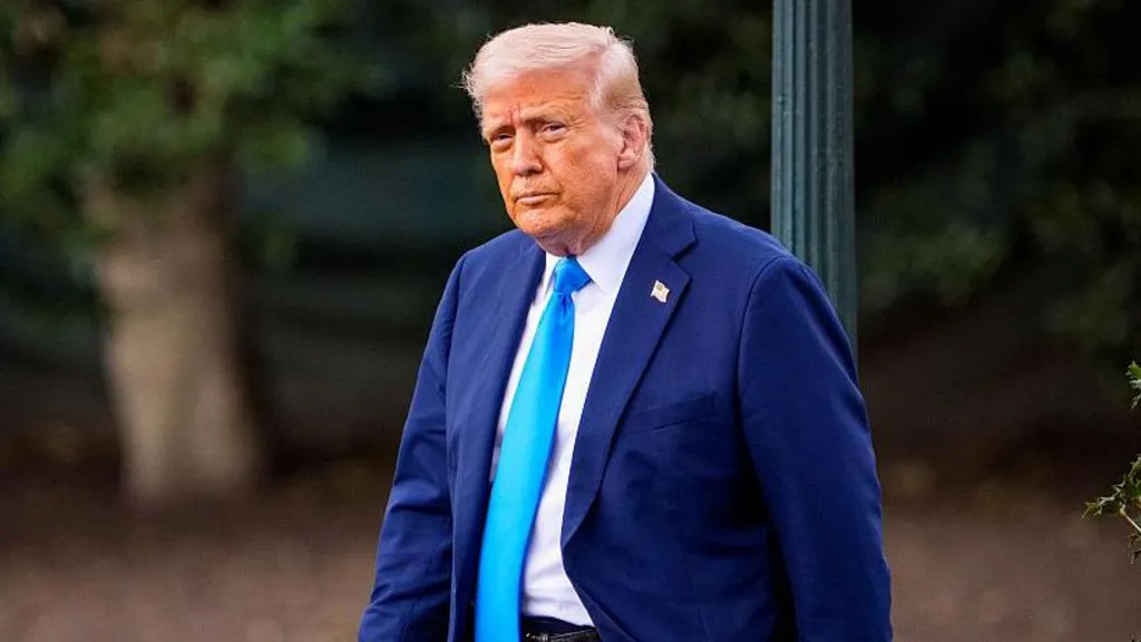 Trump e o fim da globalização: tarifas em jogo