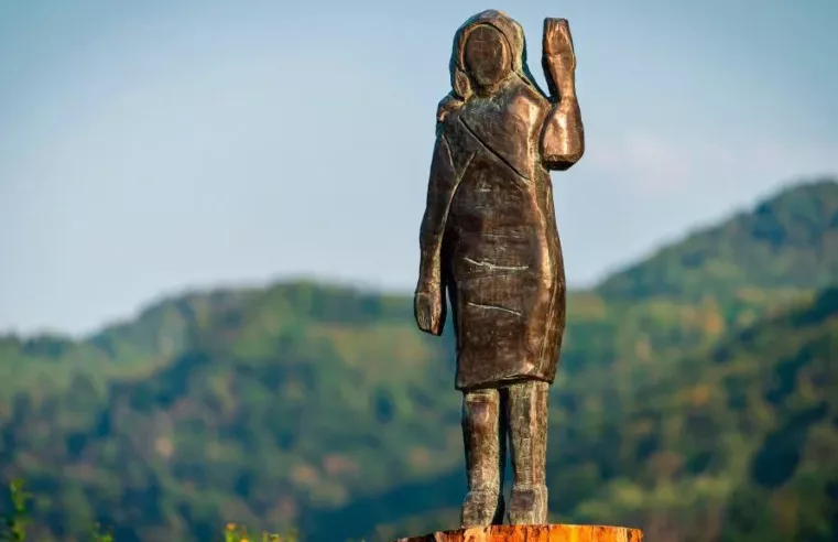 Desaparecimento da Estátua de Melania Trump em Sevnica