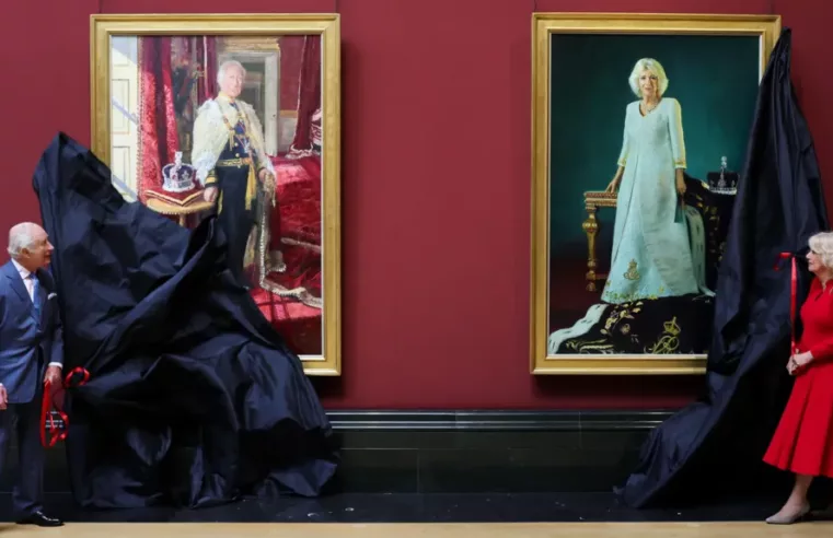 Rei Carlos e Rainha Camilla Revelam Retratos na National Gallery