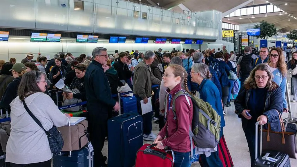 Incidente no Aeroporto de Newark Revela Crise no Controle Aéreo