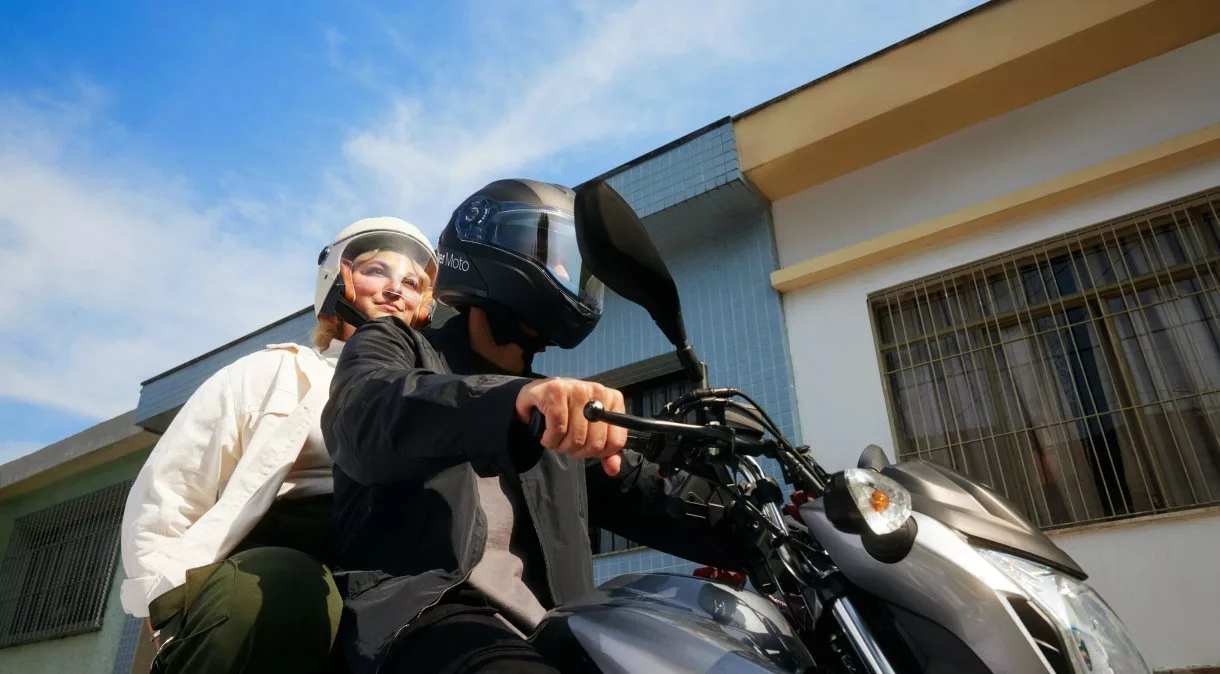 Uber Moto retorna a SP: Justiça derruba proibição da Prefeitura