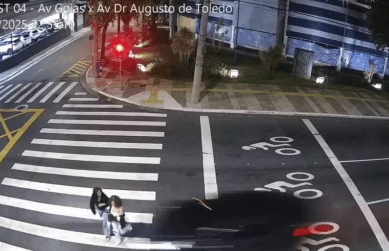 Motorista que matou duas jovens se torna réu em SP