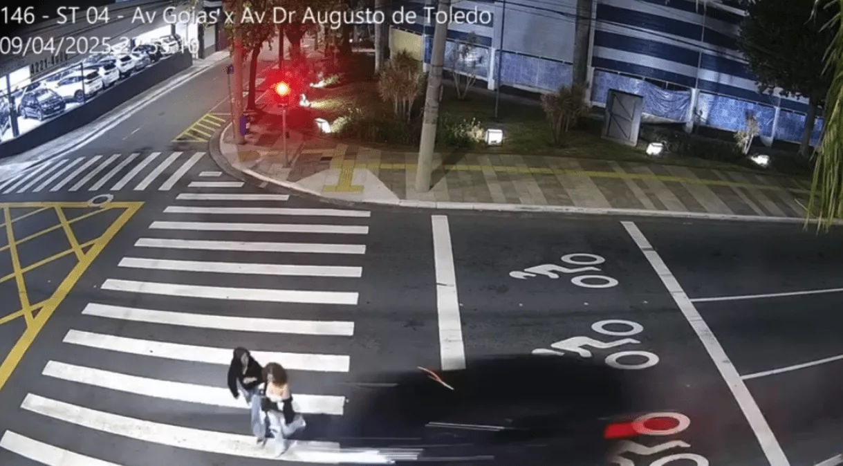 Motorista que matou duas jovens se torna réu em SP