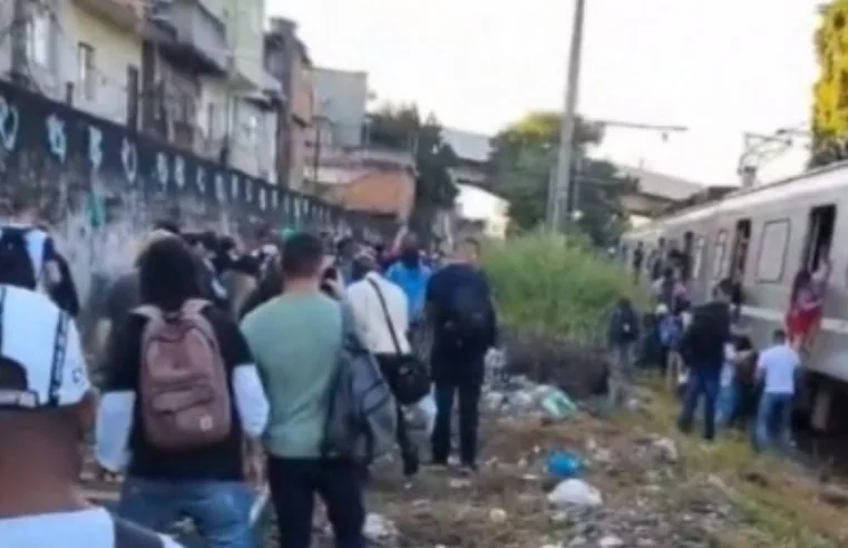 Tiroteio no Jacarezinho paralisa transporte ferroviário